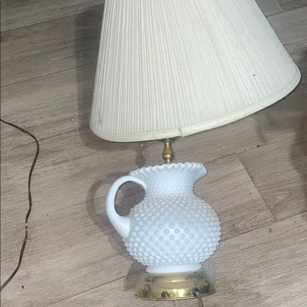 Elegant White Hobnail Table Lamp